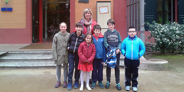 En la fotografía los alumnos con la profesora Itziar Redondo