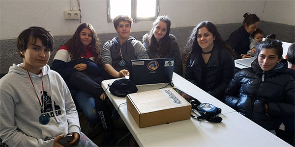 Cansat taldeko kideak Zaragozan