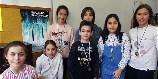 Los pianistas de Musika Eskola