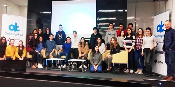 Los alumnos en Onkologikoa